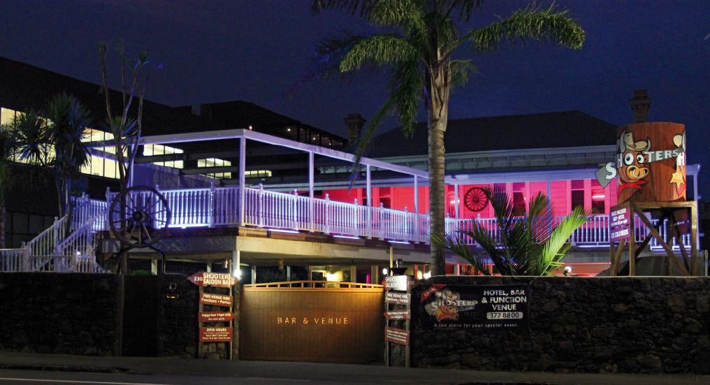 Shooters Saloon Hotel & Cabins Auckland Extérieur photo