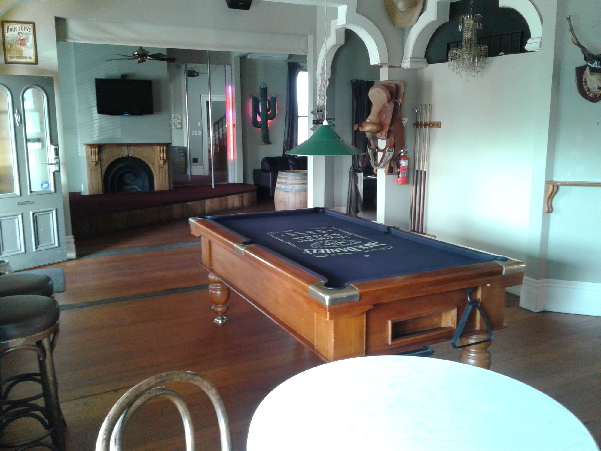 Shooters Saloon Hotel & Cabins Auckland Extérieur photo