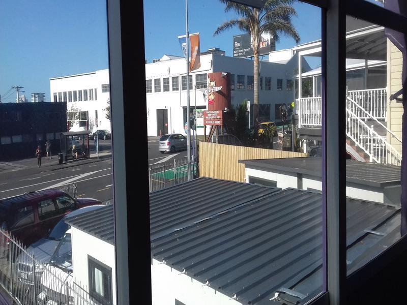 Shooters Saloon Hotel & Cabins Auckland Extérieur photo